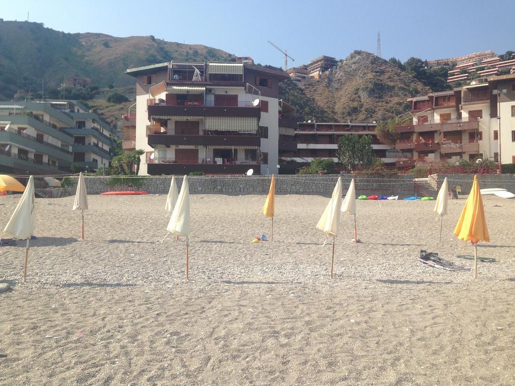 Sea Beach Taormina Apartment Letojanni Luaran gambar